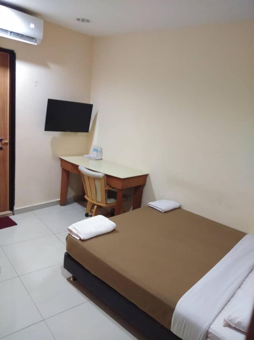 Hotel Kl *